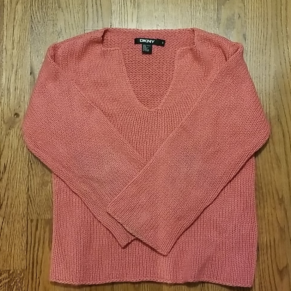 DKNY Coral sweater